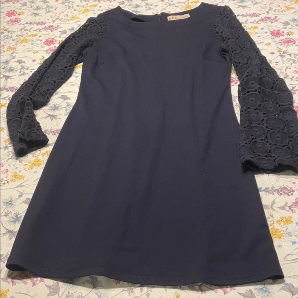 Philosophy brand navy blue dress. Crochet lace.  Size small (4-6)